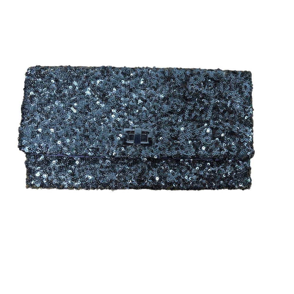 NWT Crabtree & Evelyn Sparkling Silver Sequin Clutch